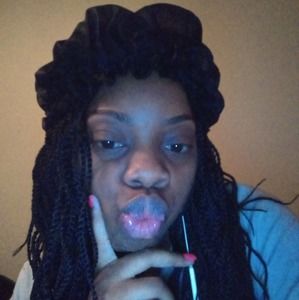 Meet your Posher, Ebony